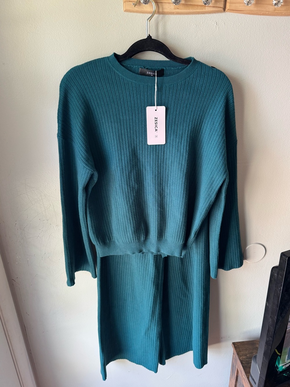 NWT Zesica Teal Ribbed Knit 2 Piece Lounge Set M Sweater Wide Leg Pants